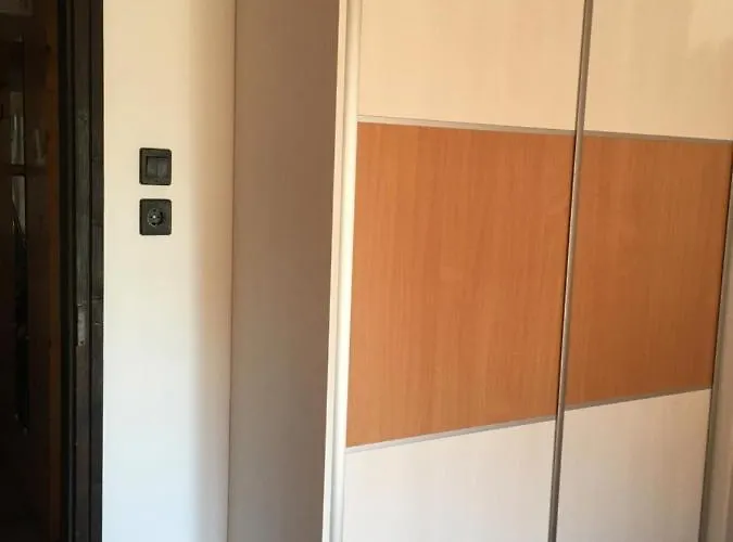 Ferenc Vendeghaz Πανσιόν